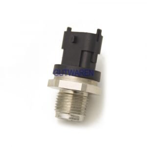 Common rail pressure sensor 3949988 5297640 55190763 pressure switch diesel