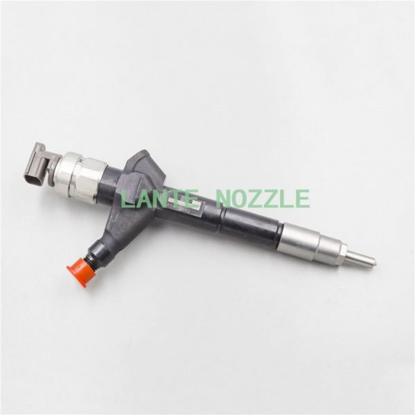 Common Rail Injector 095000-0510 095000-8940 23670-UL010 23670-39270 23670-30100 Diesel Nozzle Reman - 图片 4