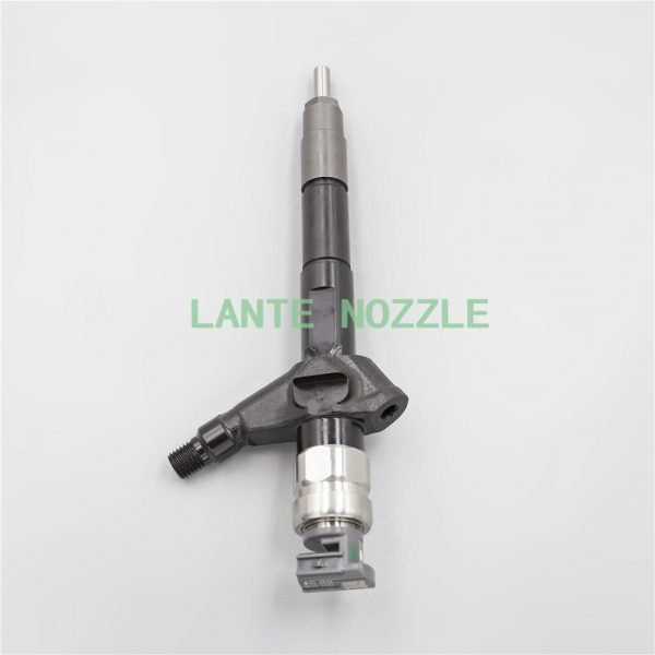 Common Rail Injector 095000-0510 095000-8940 23670-UL010 23670-39270 23670-30100 Diesel Nozzle Reman - 图片 5