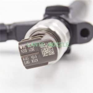 Common Rail Injector 23670-0W020 23670-0G010 1J500-53052 16600-VM00D 16600-MB40E Diesel Nozzle Reman