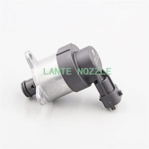 Valve 0928400673 0928400653 0928400607 8-98032549-0 8-97318691-0 Fuel Metering Valve Pressure Regulator